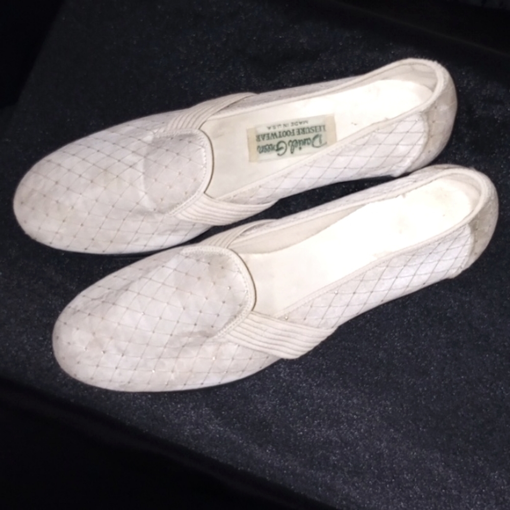 NWOT Vintage Daniel Green Slippers House Shoes